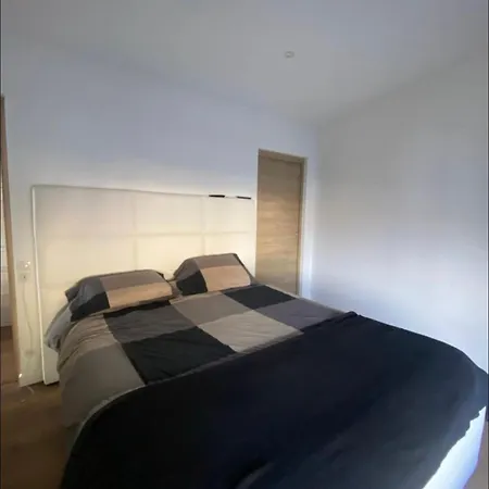 Villa De Avec Piscine Au Bord De San-Martino-di-Lota