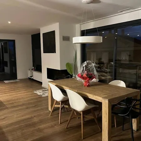 וילה De Avec Piscine Au Bord De