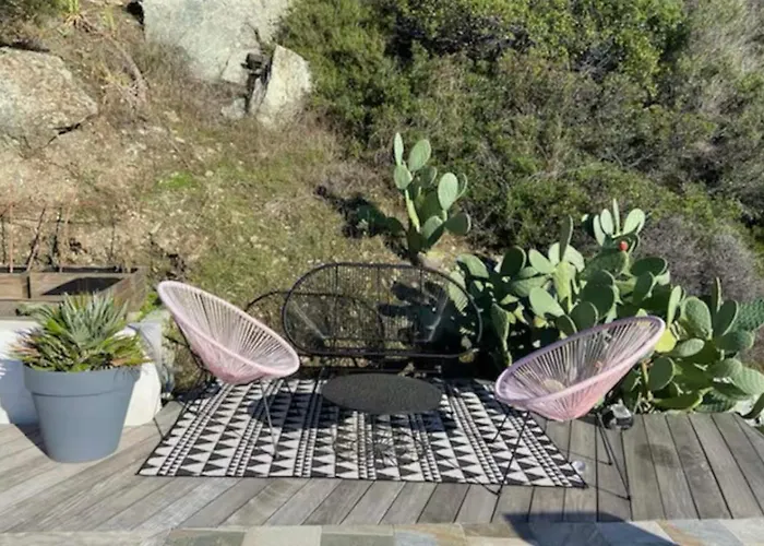 De Avec Piscine Au Bord De San-Martino-di-Lota